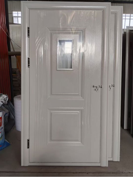 榆中学校教室门