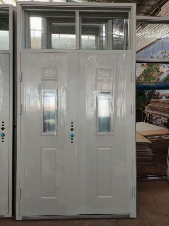 榆中学校教室门