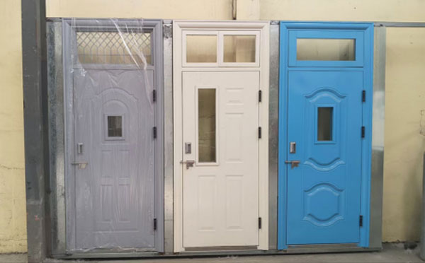 榆中学校教室门