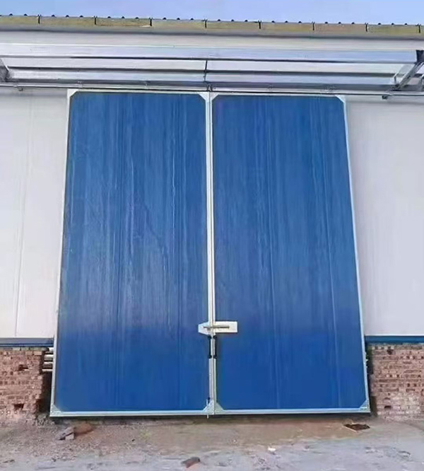 榆中工业门在大型仓储物流通道中的应用实例